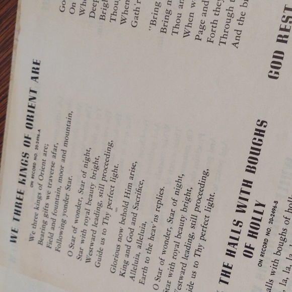 RCA Victor Musical Smart Set Christmas Carols - Picture 4 of 10